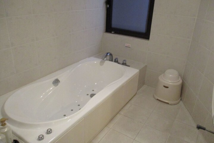 Room 29 of 47