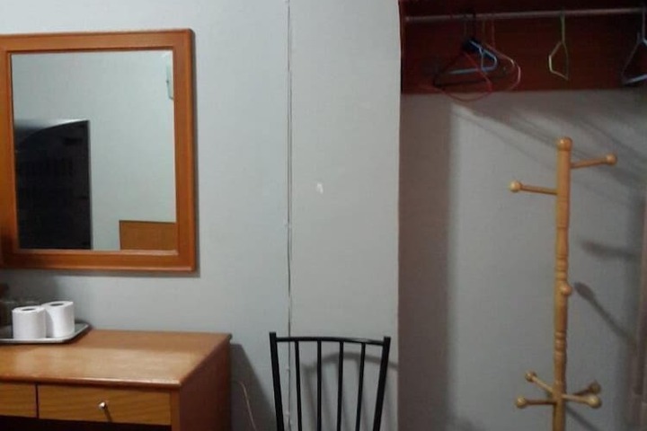 Room 22 of 37