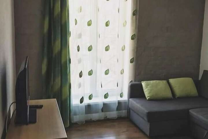 Room 13 of 36