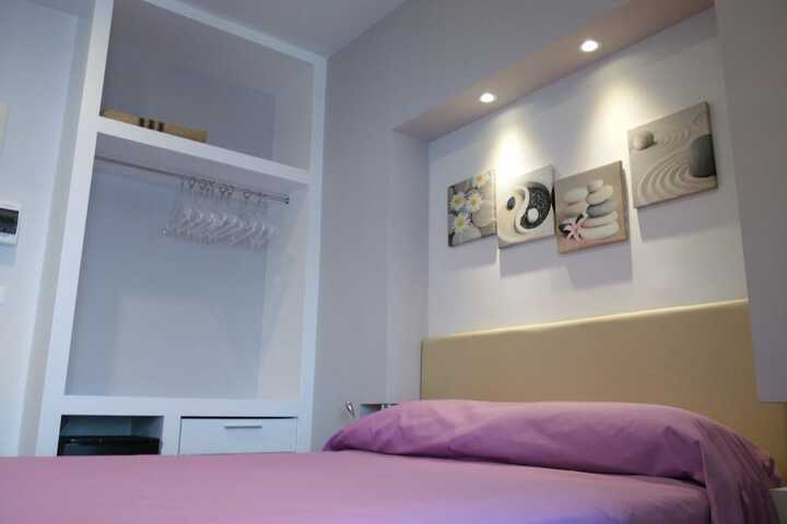 Room 16 of 82