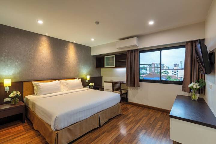 Room 9 of 41