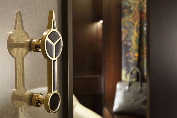 Room 23 of 74