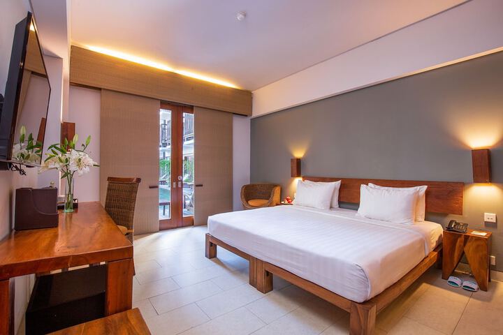 Room 14 of 81