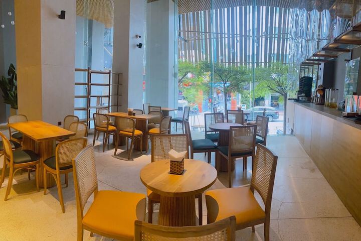 Coffee shop