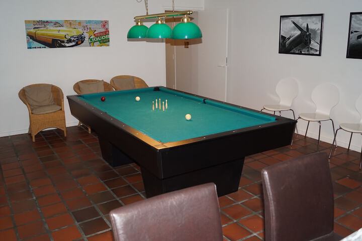 Room 25 of 63