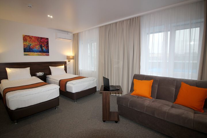 Room 30 of 82