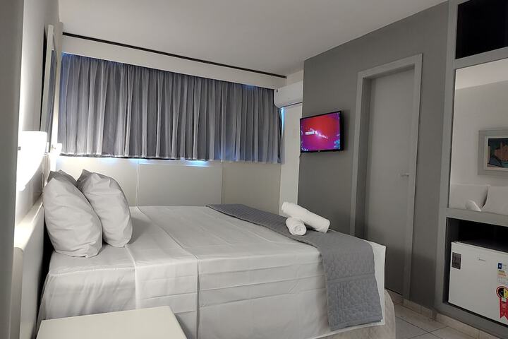 Room 3 of 12
