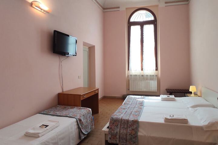 Room 11 of 52