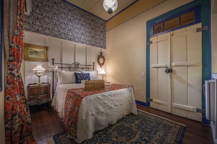 Room 11 of 29