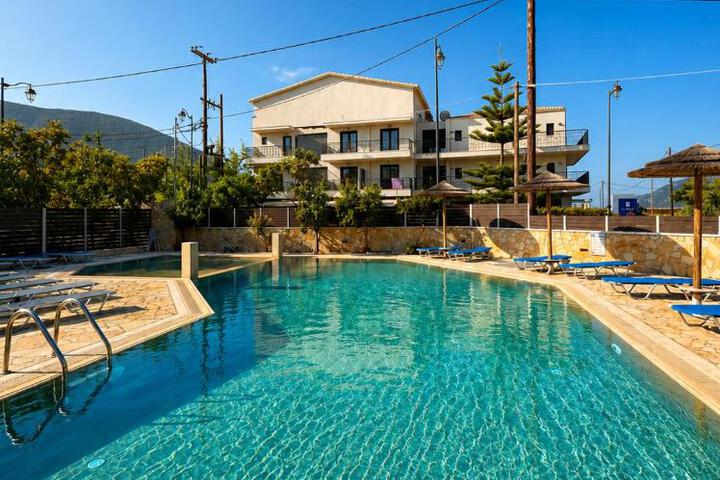 Pool Hotel