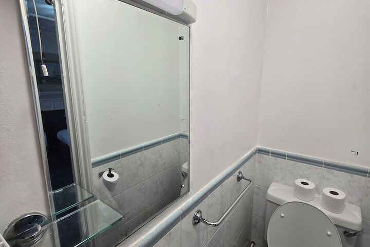 Room 62 of 72