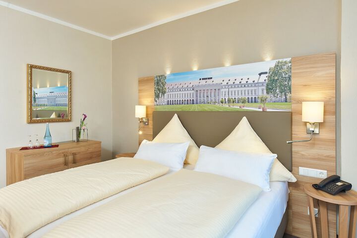 Room 7 of 75