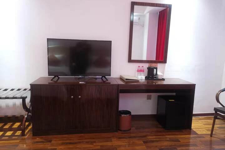 Room 14 of 20