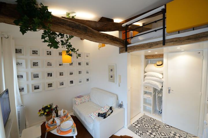 Room 209 of 648