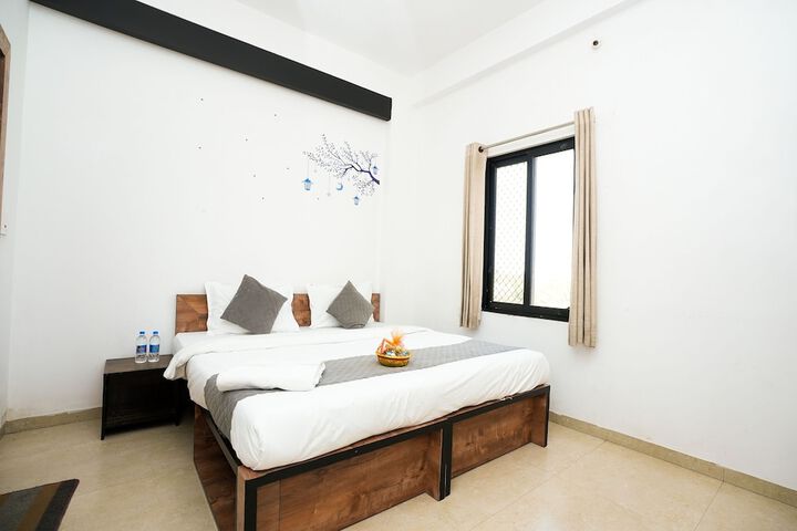Room 17 of 52