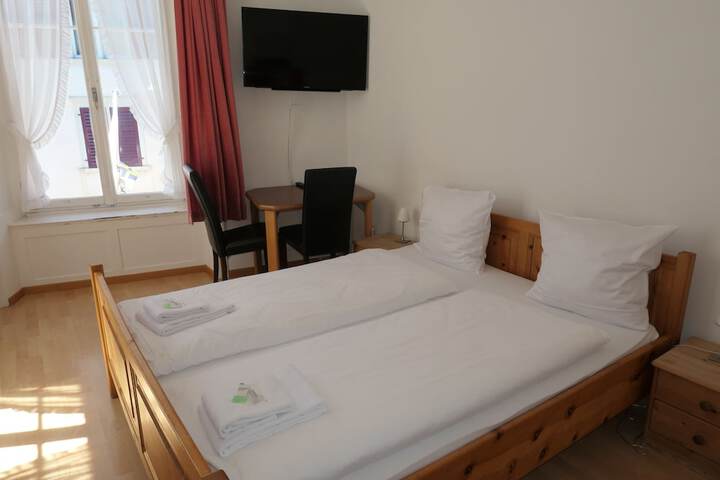 Room 15 of 49