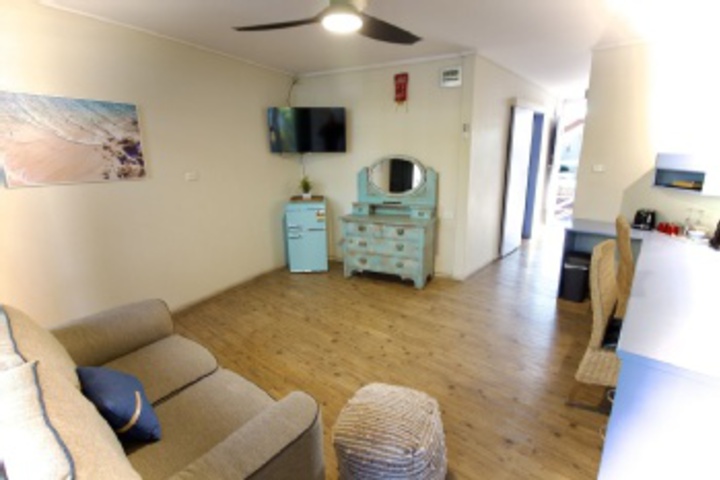 Room 165 of 228