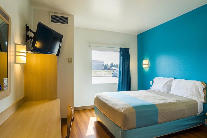 Room 10 of 56