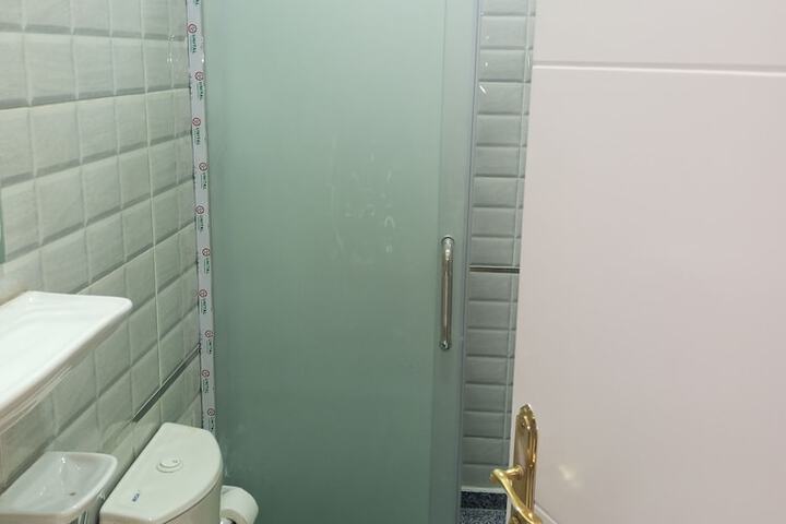 Room 63 of 80