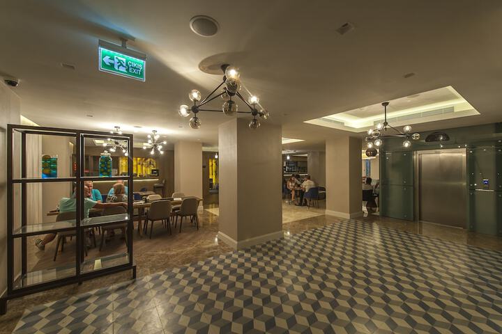 Hotel Interior 4 of 101