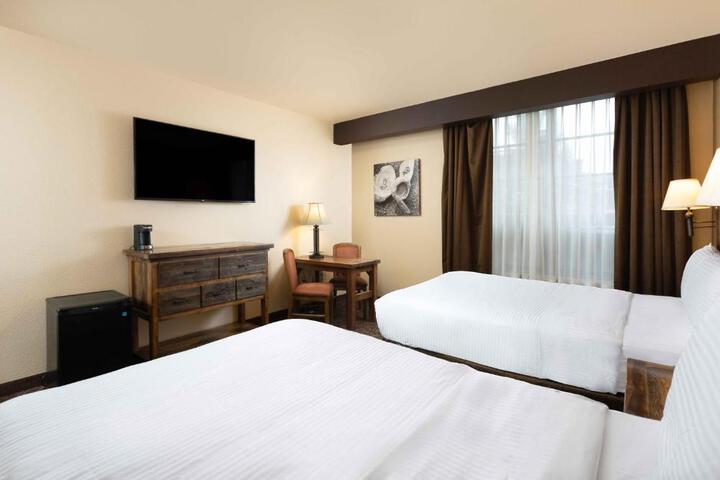 Standard Double Room (7 of 8)