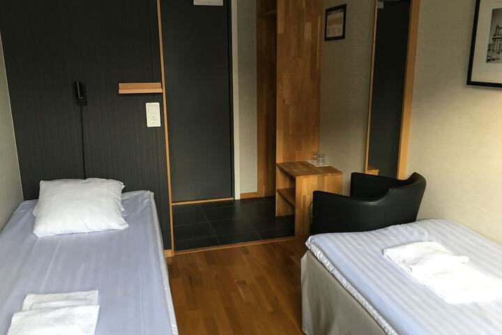 Room 14 of 49