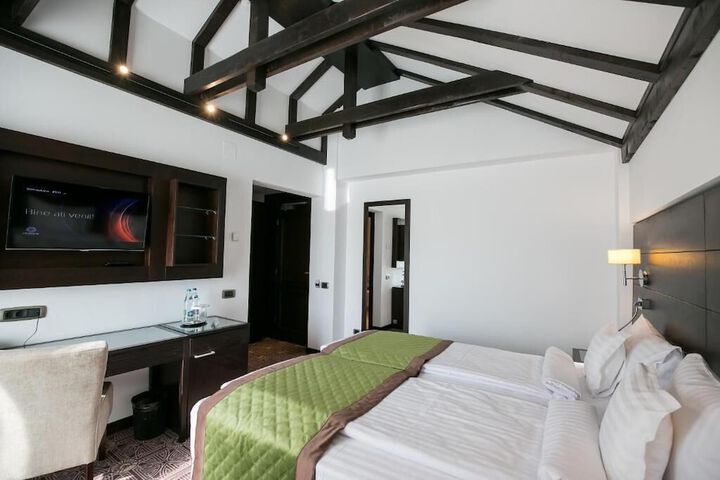 Room 20 of 63
