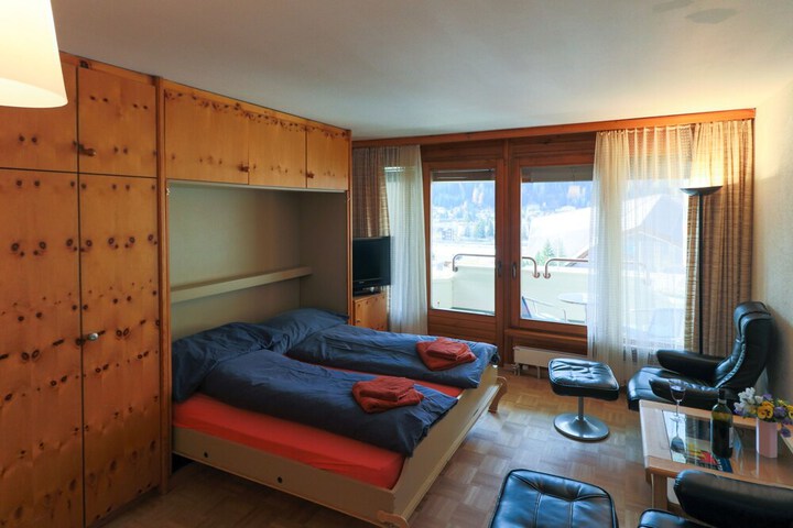 Room 17 of 169