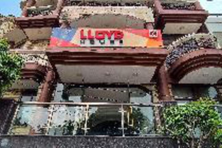 Hotel 6 of 13