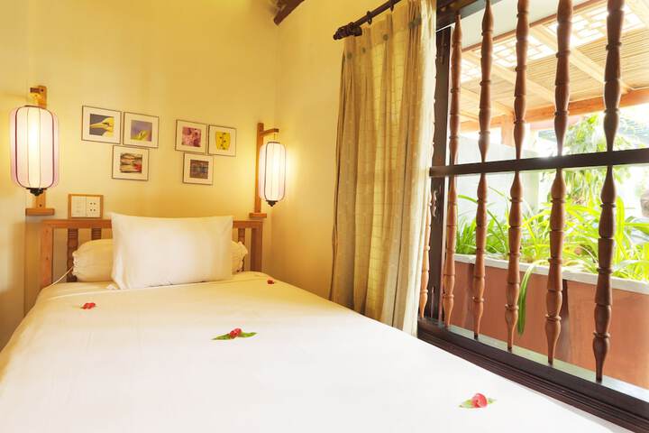 Room 33 of 57