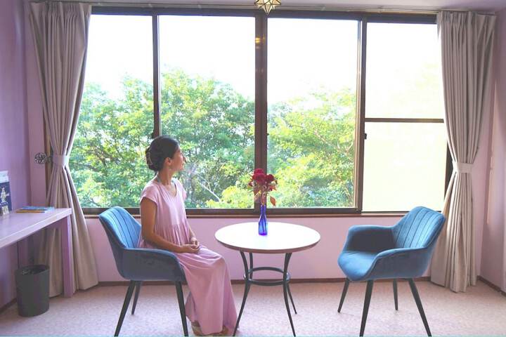 Room 8 of 38