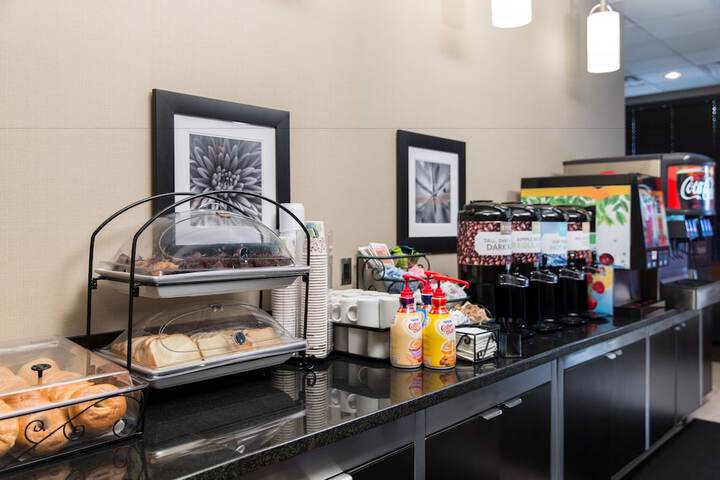 Breakfast/Coffee Service 58 of 74