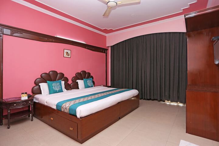 Room 16 of 25