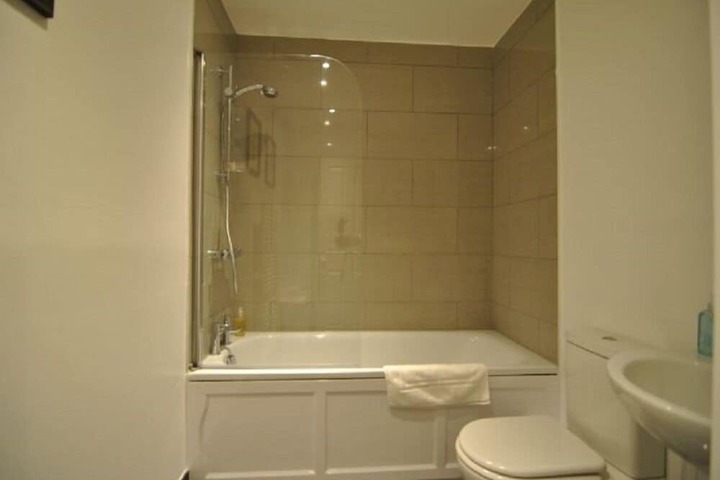 Room 42 of 47