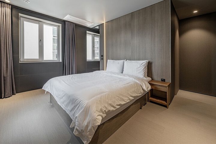 Room 14 of 36