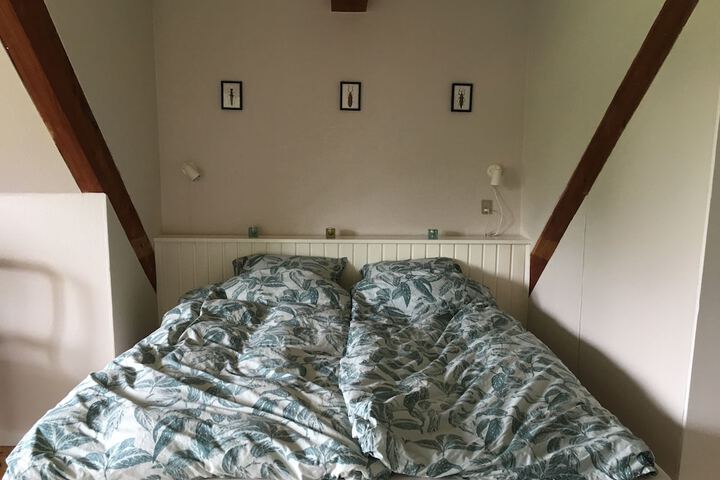 Room 3 of 45