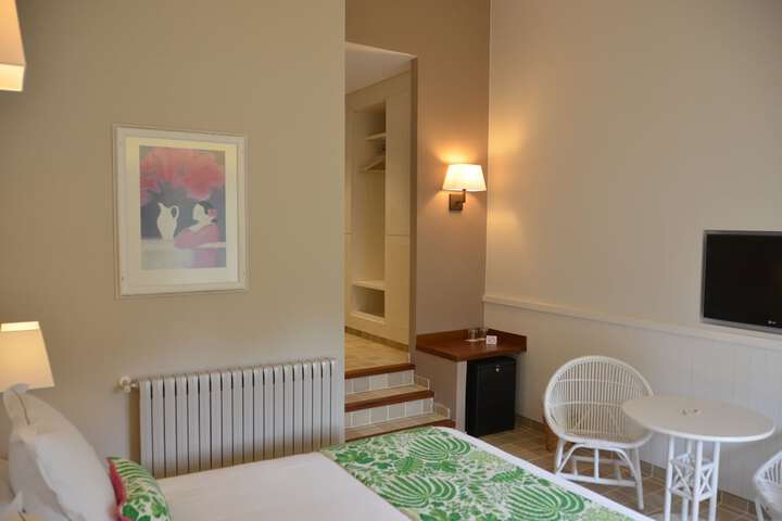 Room 3 of 45