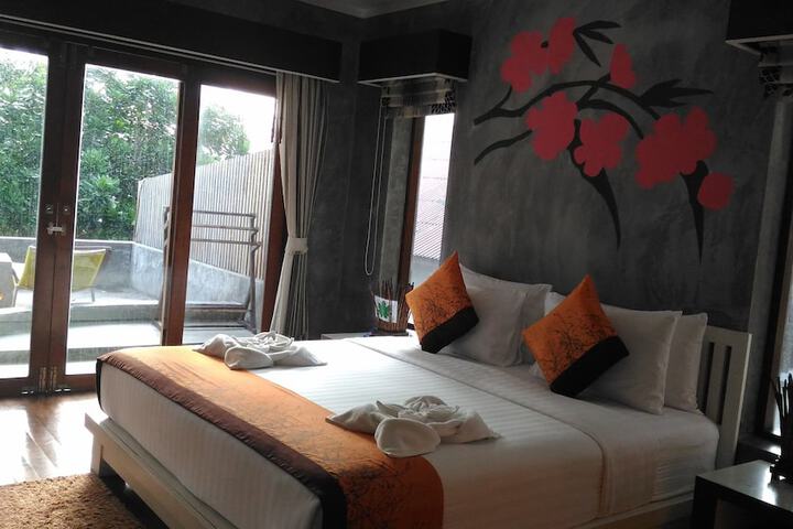 Room 18 of 151