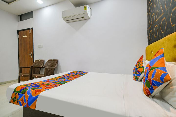 Room 12 of 21