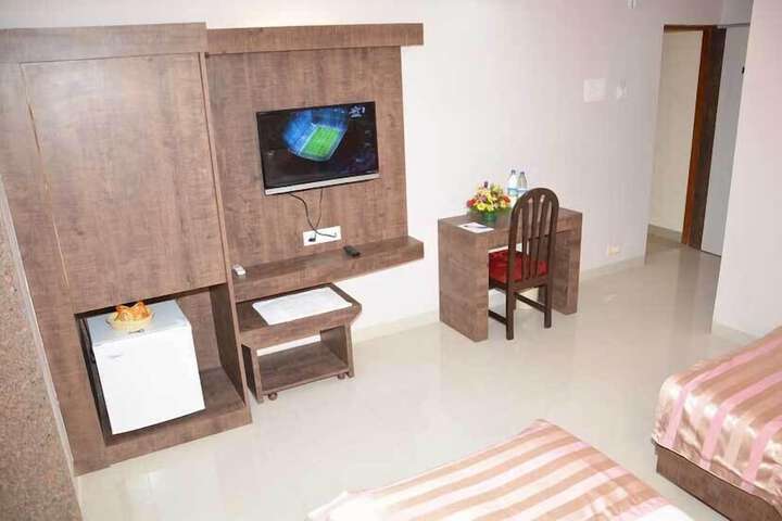 Room 34 of 73