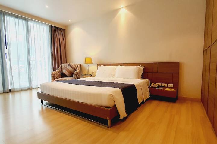 Room 26 of 103
