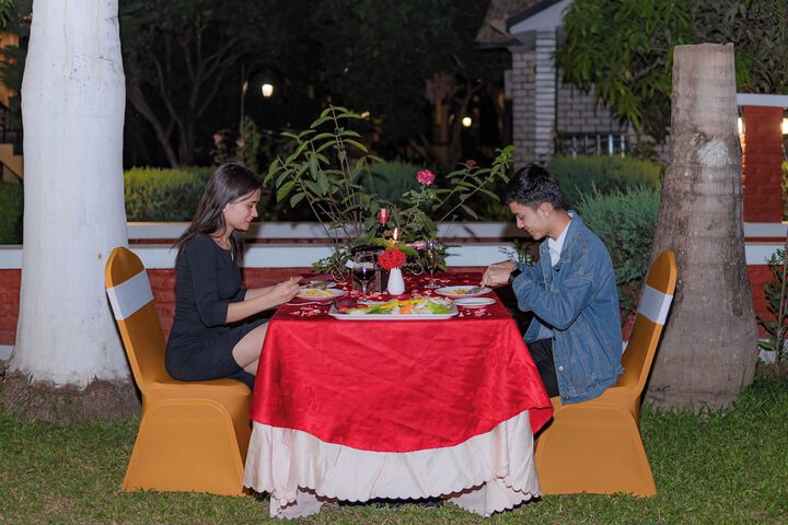 Dining 55 of 112