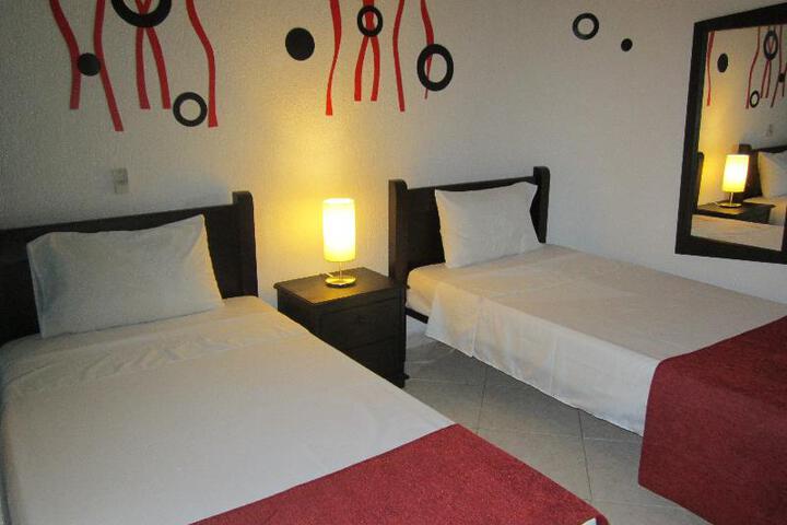 Room 3 of 6