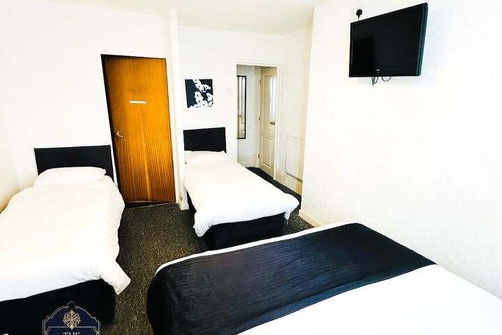 Room 10 of 49