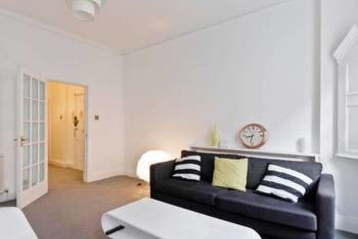 Room 15 of 19