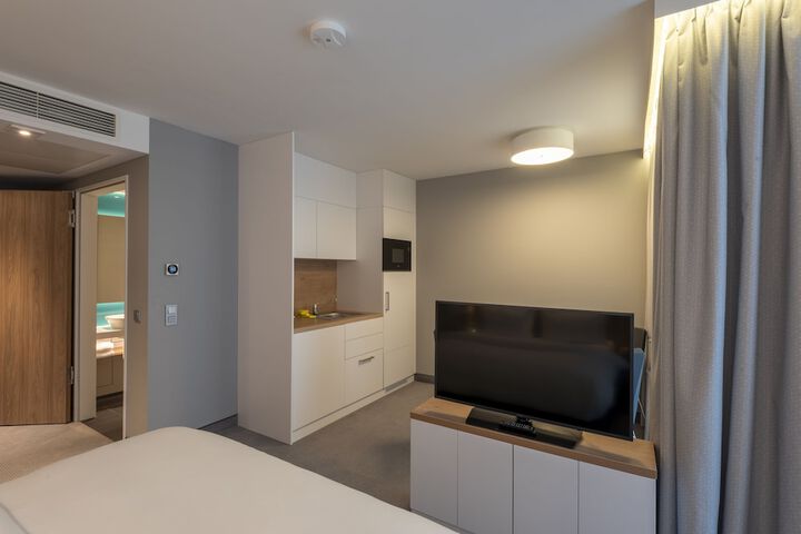 Room 42 of 88