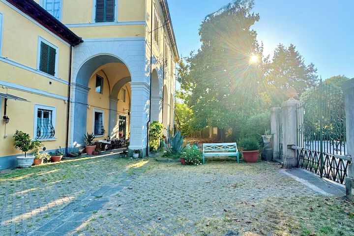 Villa La Dogana in Lucca
