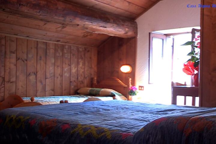 Room 5 of 11