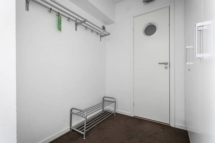Room 284 of 865