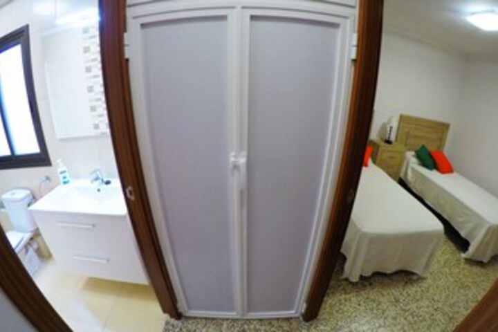 Room 12 of 23